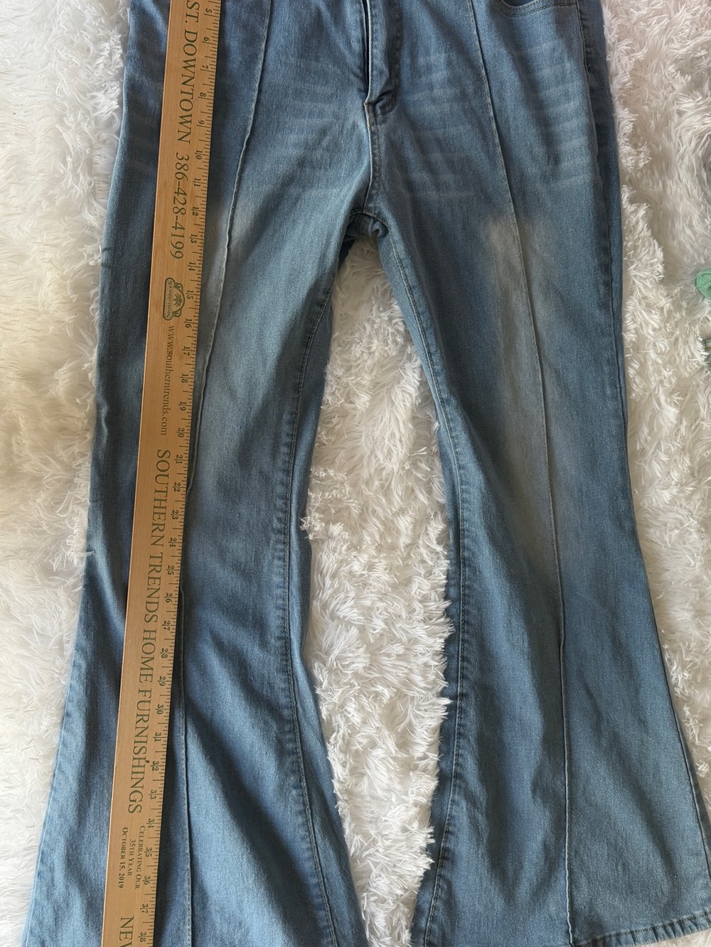 Women’s Blue Flared Jeans - Classic Mid Wash